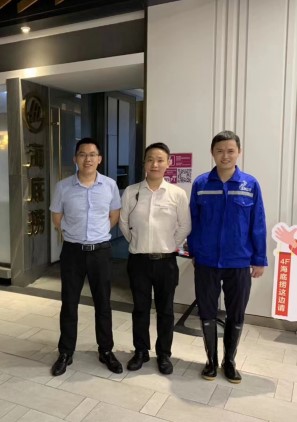 014 廣州白云店海底撈防滑項目,世卿與海底撈集團(tuán)的“緣分”就此開啟